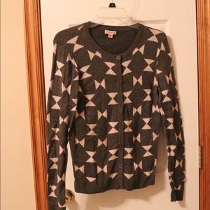 Women’s grey cardigan